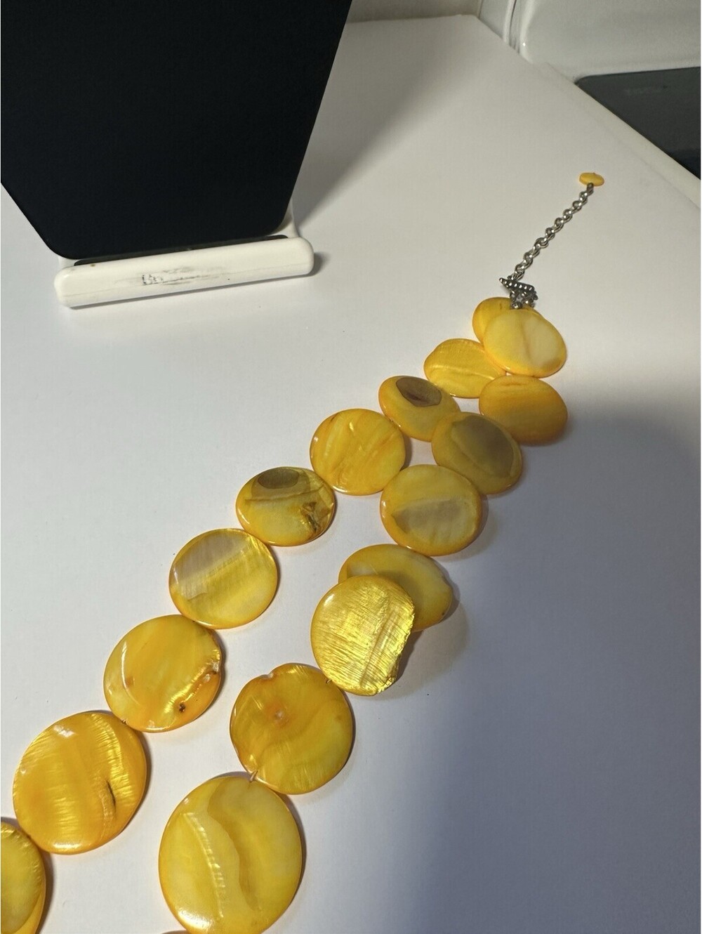 Vintage Yellow Mother Of Pearl Necklace Stunning Statement Piece Double Strand - Picture 9 of 9
